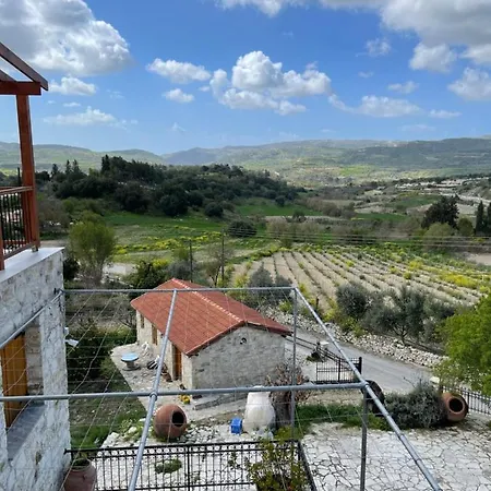 Private En-suite At Tsangarides Winery In Lemona Village Pensjonat